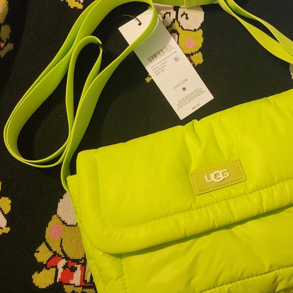 NWT UGG Dalton Neon Green Puffy Nylon Crossbody Bag - Picture 7 of 9